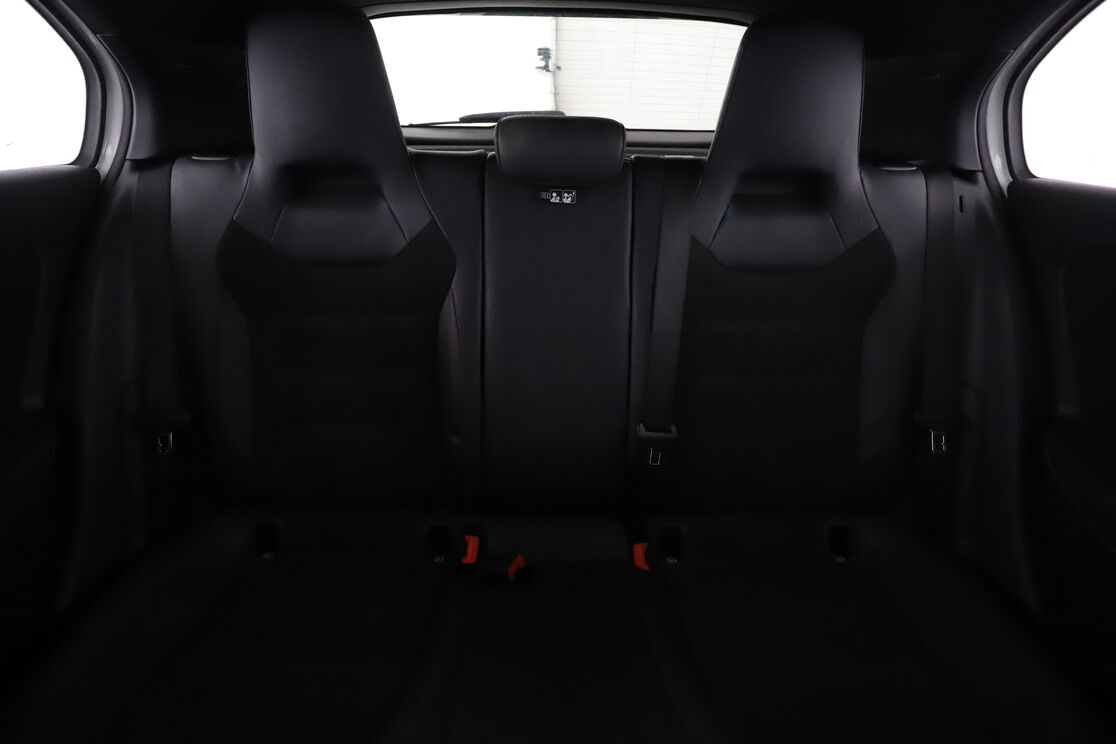 Mercedes-Benz Classe A 200 d AMG Line 8G-DCT — photo 14