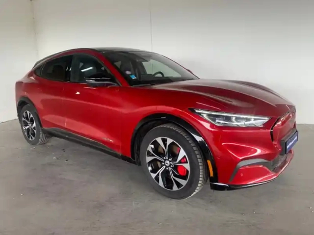 Ford Mustang 269ch standard range 76kwh awd — photo 12
