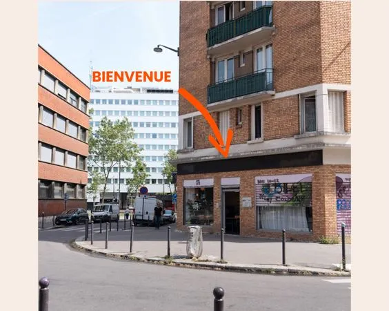Bureau / poste de travail - Porte de Vanves