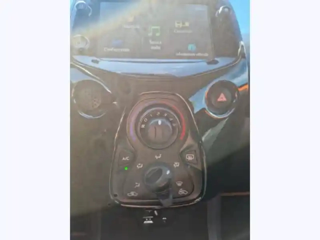 Toyota Aygo 1.0 vvt-i x-cite — photo 19