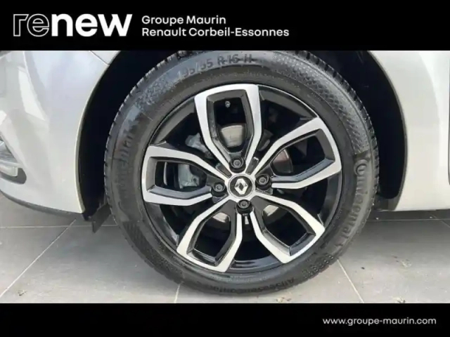 Renault Clio 0.9 tce 75ch energy limited 5p euro6c — photo 9