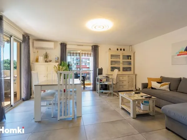Appartement T3 de 63 m² à Nice 06200, Avenue Sainte-Marguerite