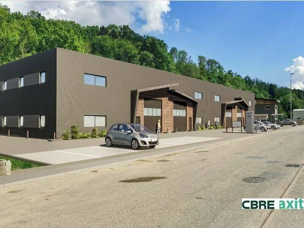 Local d'activité 223 m²