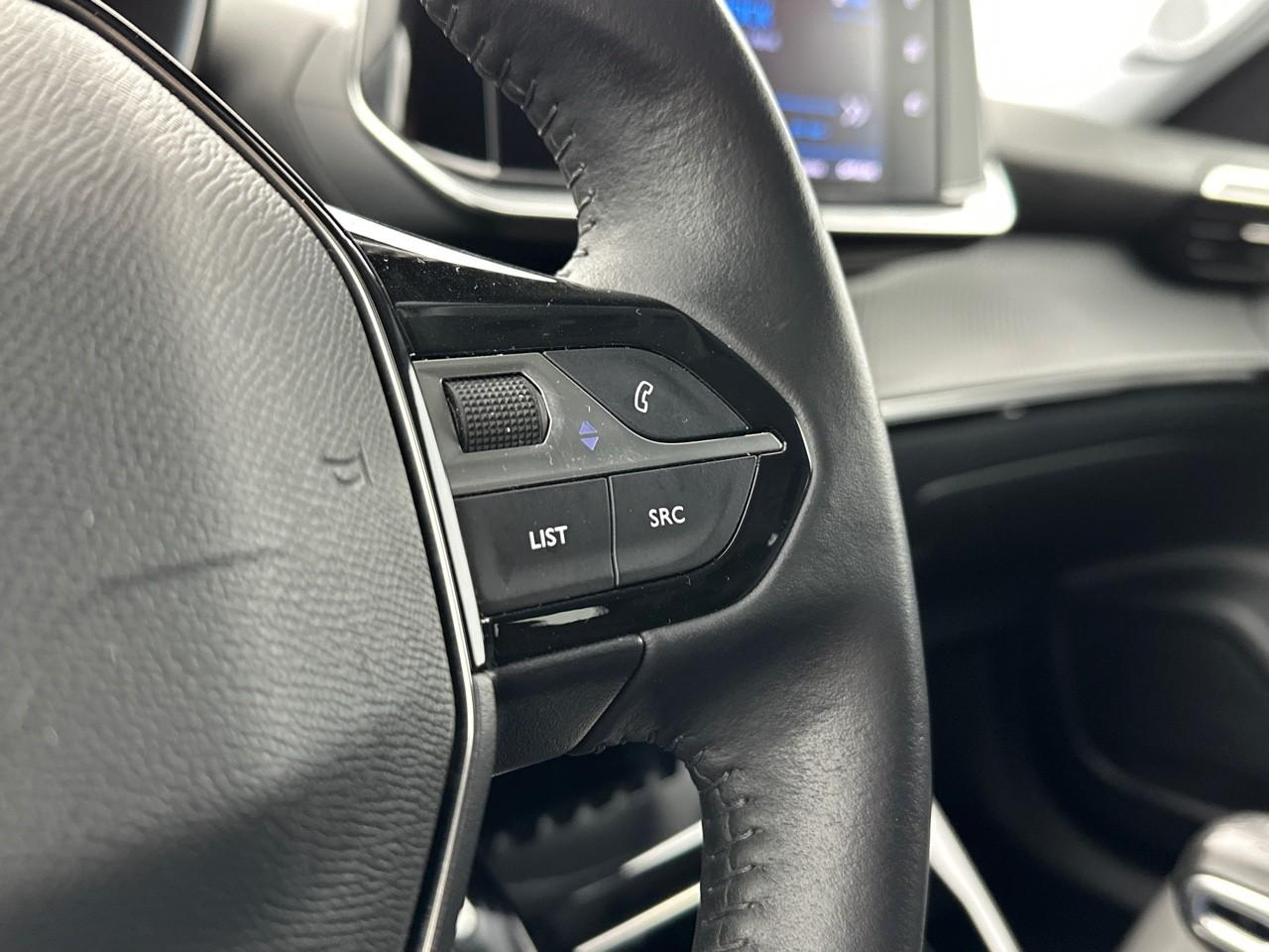 Peugeot 2008 puretech 100 s&s bvm6 allure — photo 20
