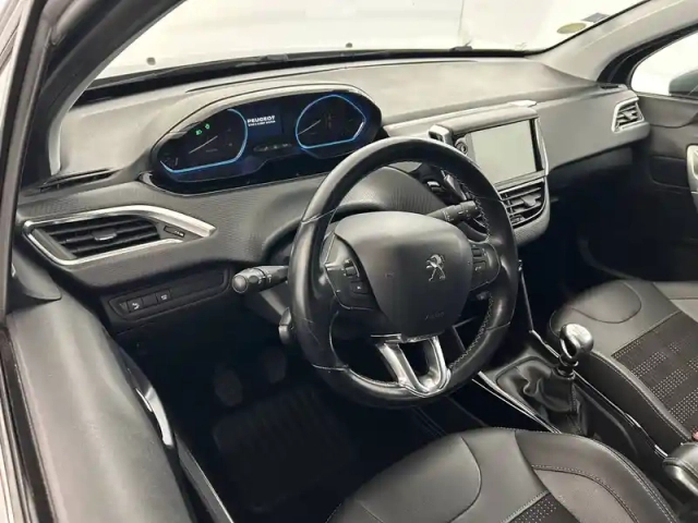 Peugeot 2008 bluehdi 100ch s&amp;s bvm6 — photo 21