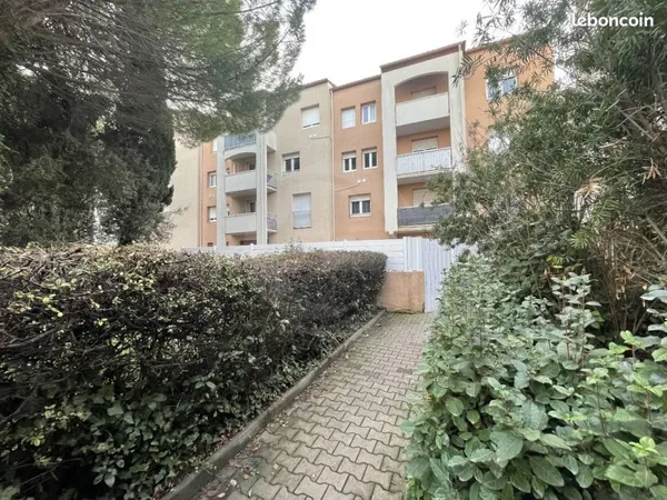 Studio 1 pièce 20 m²