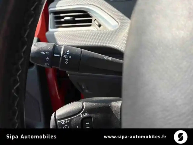 Peugeot 208 1.2 puretech 110ch s&amp;s bvm5 — photo 29