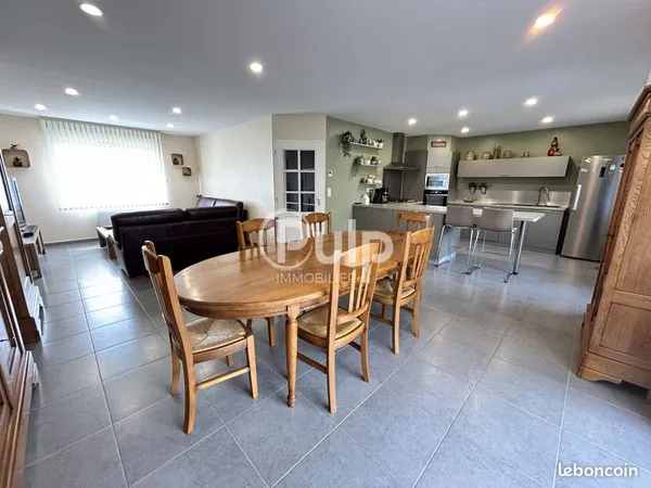 Maison 5 pièces 130 m²