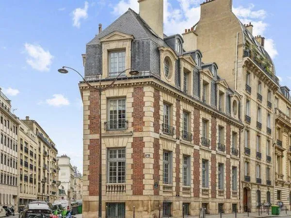 Boutique 2 pièces 1125 m²