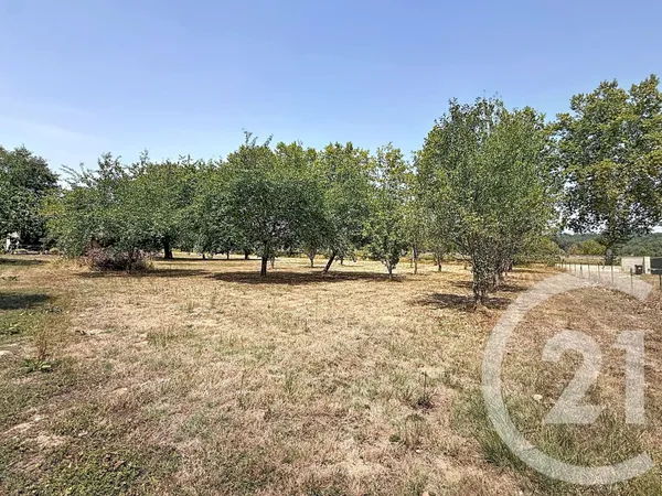 Terrain 1600 m²