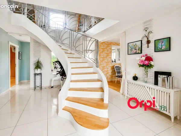 Maison 4 pièces 200 m²