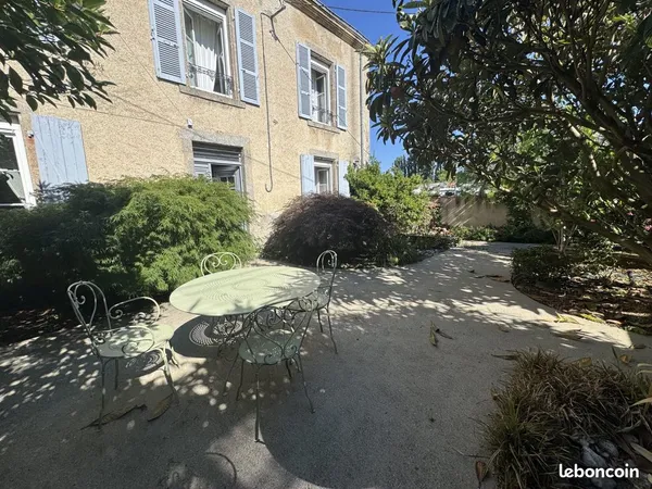 Maison 7 pièces 203 m²