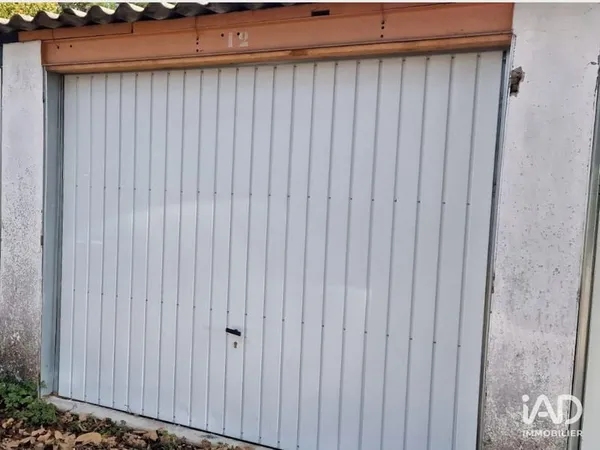 Parking 14 m²