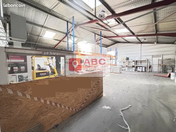 LOCAL D'ACTIVITE 252 m² BAILLARGUES