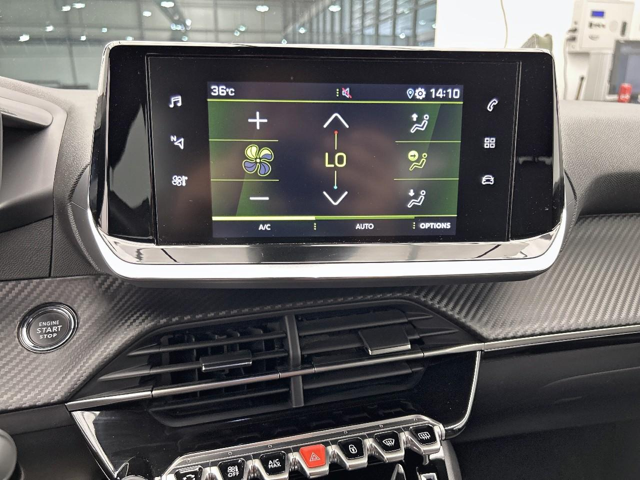 Peugeot 2008 puretech 130 s&s eat8 allure pack — photo 11