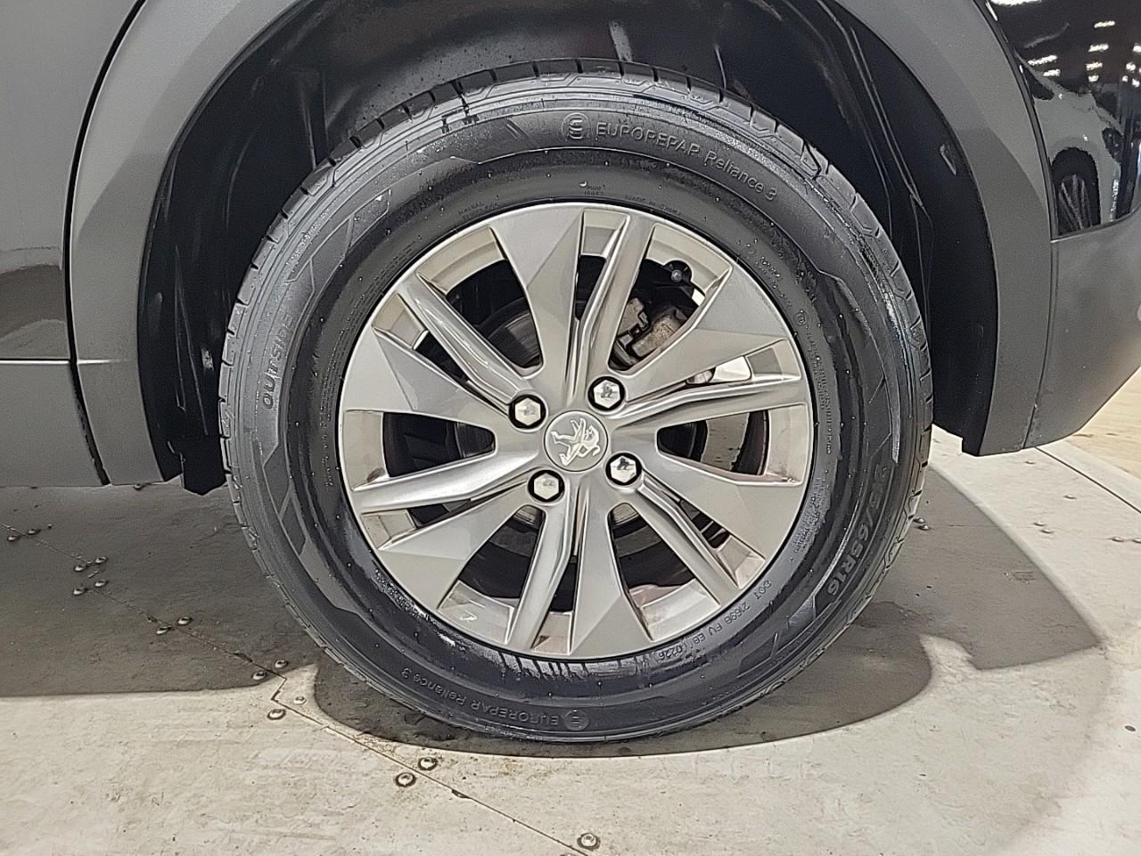 Peugeot 2008 puretech 100 s&s bvm6 style — photo 16