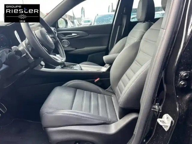 Alfa Romeo Tonale 1.3 hybride rechargeable phev 280ch at6 e-q4 — photo 11