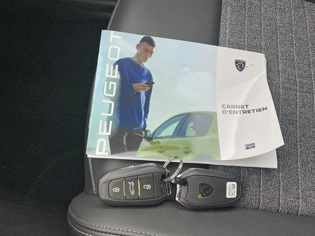 Peugeot 5008 hybrid 145 ch e-dcs6 allure — photo 18