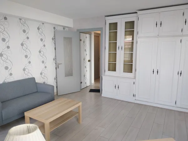 Loue appartement meublé - 38m²