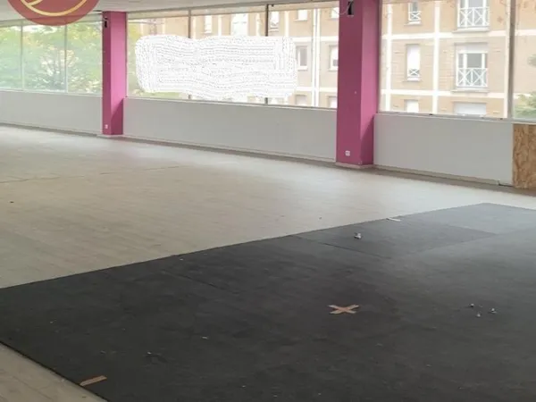 Bureau et espace de travail Location Toulouse 473m² 4976€