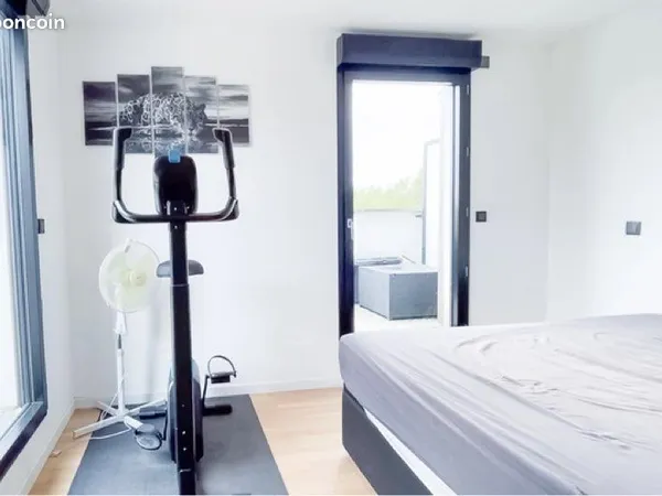 Appartement meublé 2 pièces de 40 m² avec balcon et parking - Bussy-Saint-Georges