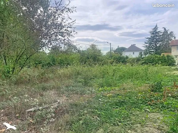 Terrain 886 m² Lescar