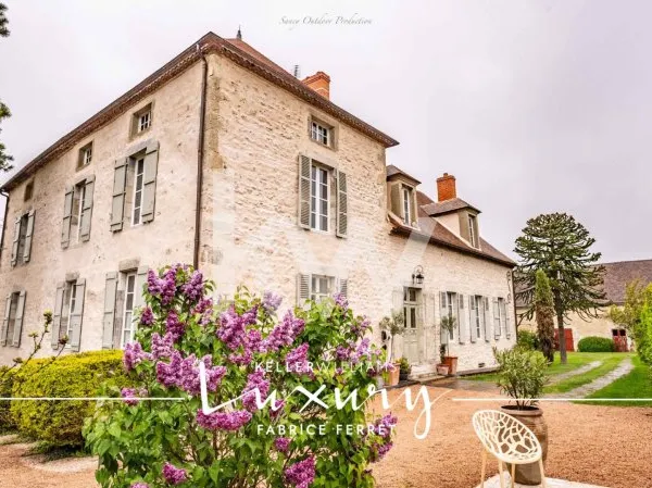 CHARROUX - 03140 : maison T14 (465 m²) en vente