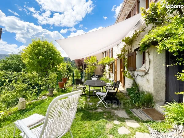 Propriété 7 pièces 140 m²