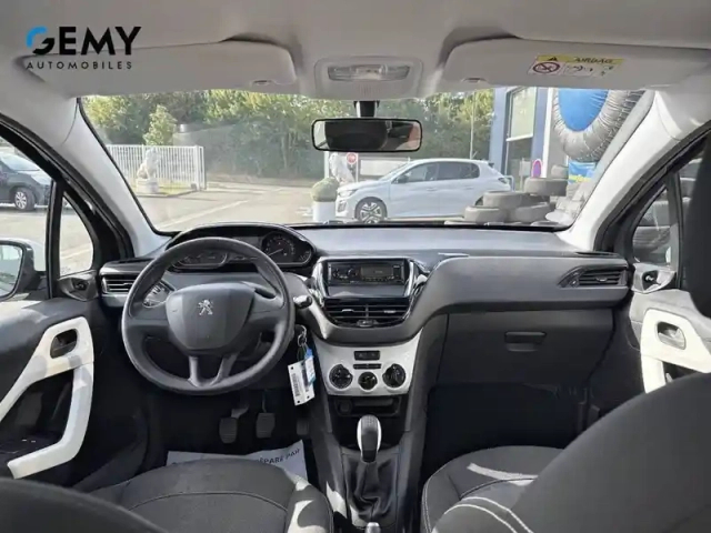 Peugeot 208 1.2 puretech 68ch bvm5 — photo 8