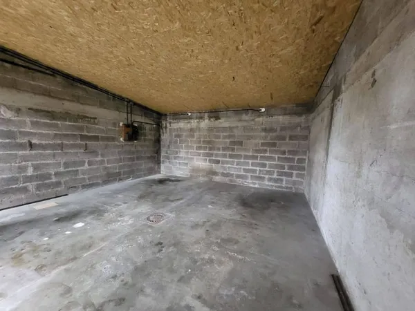 Parking 30 m²