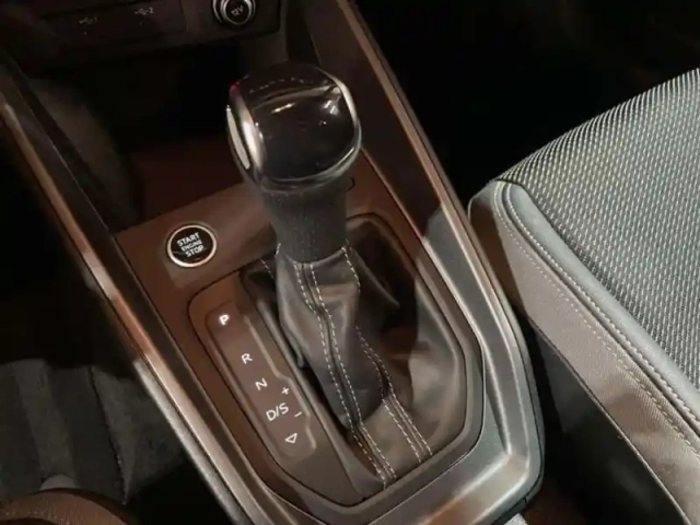 Audi A1 35 tfsi 150 ch s tronic 7 s line — photo 8
