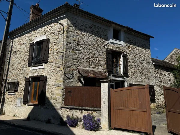 Maison 128m2 + grange 87m2 + cave 30m2 + cour