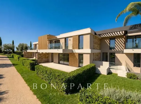 Appartement d'exception avec jardin au coeur du Golf de Valescure - Résidence ultra confidentielle