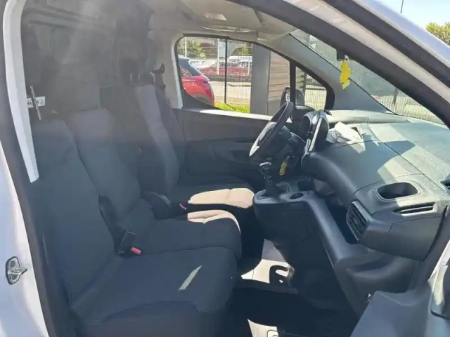 Toyota Proace city medium 110 vvt-i dynamic mc23 — photo 4