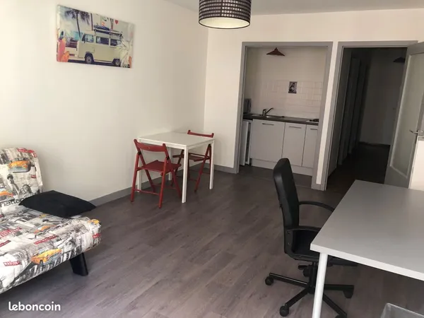 Studio 35 m² lumineux - Proche Place Fourneyron - Saint-Étienne