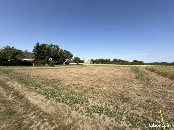 Terrain 792 m² Châtenay