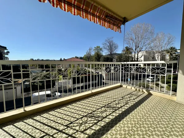 Cimiez 2 pièces avec terrasse