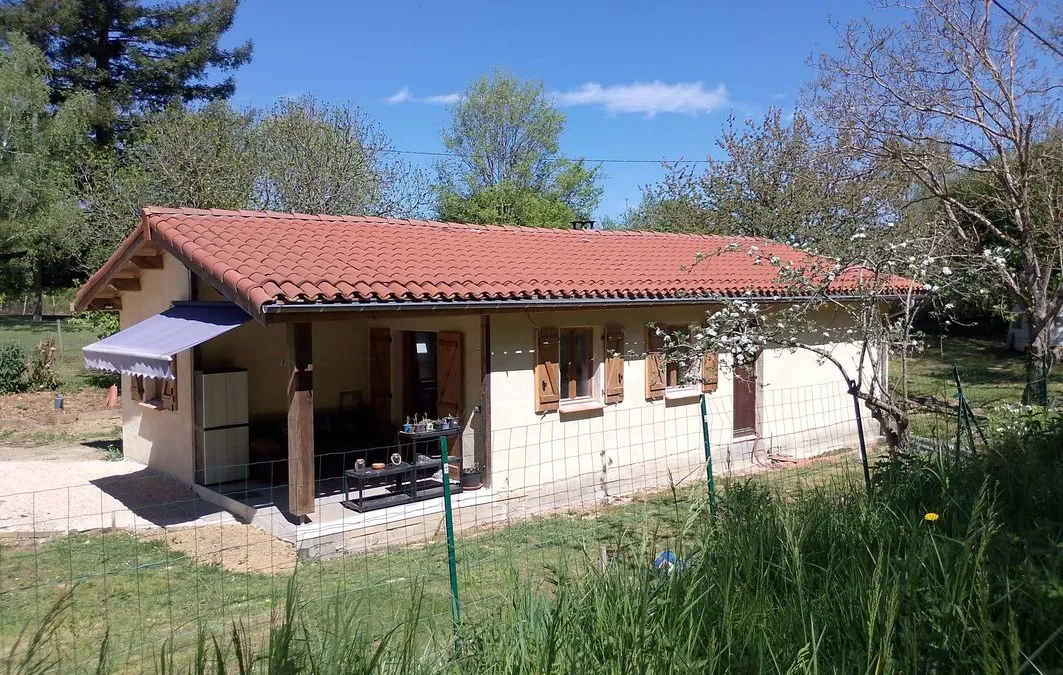 Photo 1