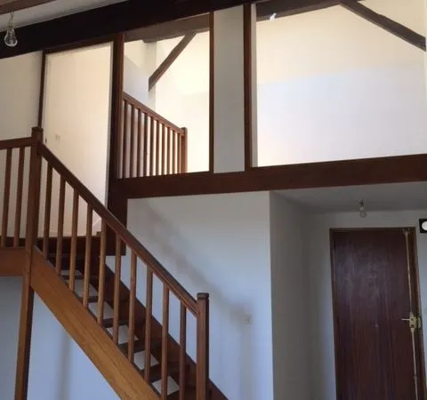 Appartement 3P duplex avec parking, ancien, centre-ville, calme sur jardin