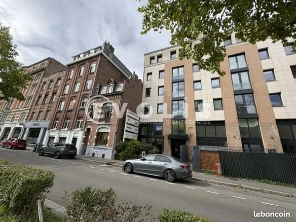 Bureaux 251 m²