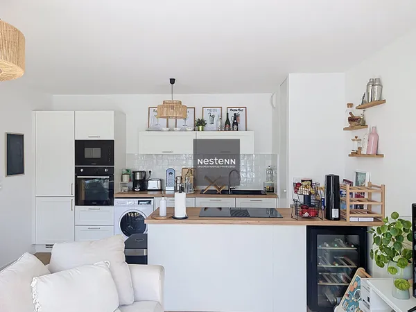 Appartement récent dernier étage, terrasse ensoleillée