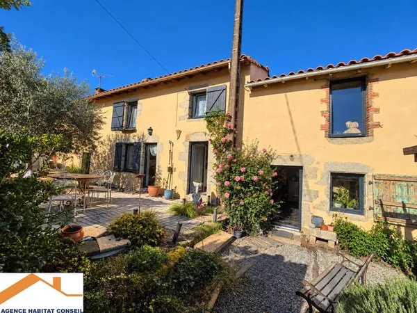 Maison 7 pièces 233 m²