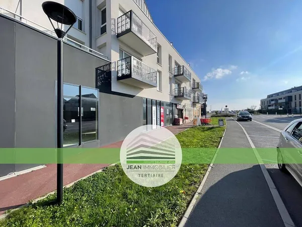 Local commercial 202 m²