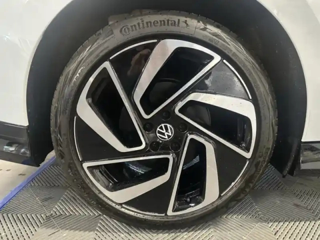 Volkswagen Id.7 286ch pro 77kwh style executive — photo 8