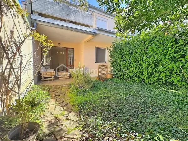Charmant appartement de type T3 en rez de jardin