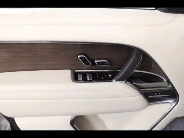 Land Rover Range Rover 3.0 p550e 550ch phev autobiography swb — photo 8
