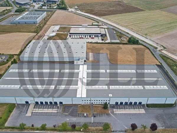 Entrepôt 23105 m²