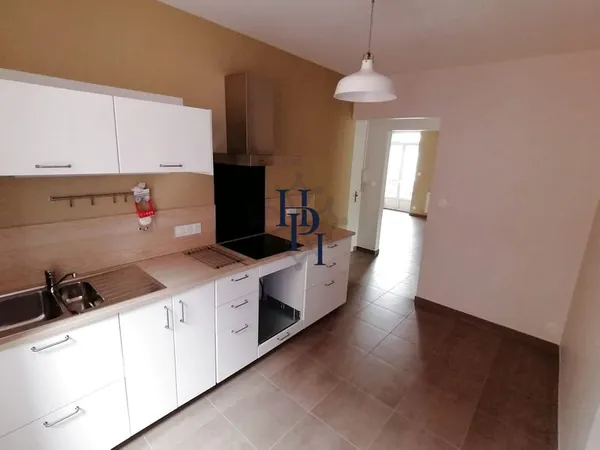 Saint Affrique Location appartement de type 2 en 1er étage,