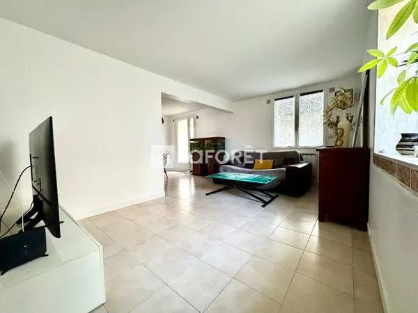 Appartement 4 pièces 77 m²