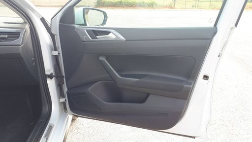 Volkswagen Polo 1 TSI 115 - R-Line – 2018 – 129202 km – Essence – Boîte Automatique — photo 29